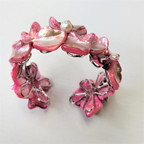 Pink Cuff Bangle with Shell and Pearls Adjustable Bracelet - NEW - Picture 8 of 11